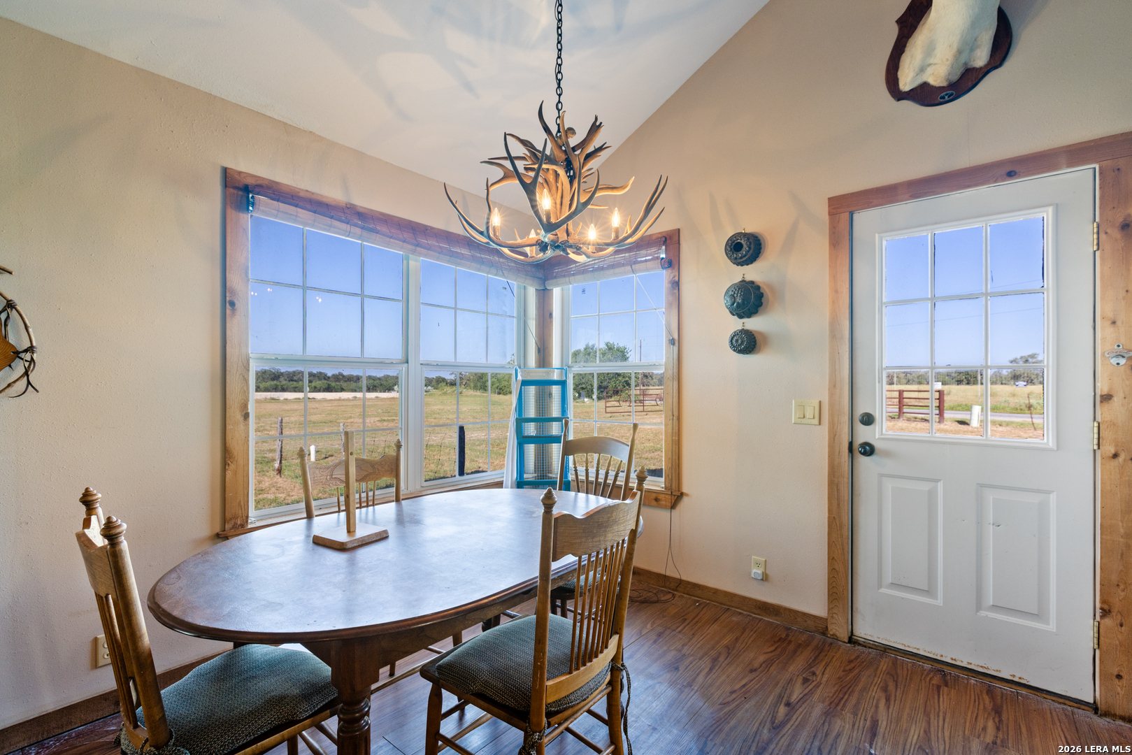 9549 County Road 277 Gillett TX 78116