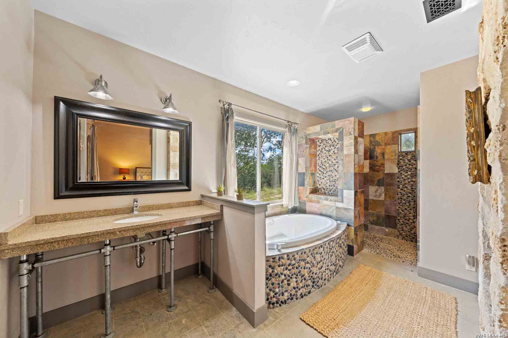 183 Teton Lane Fredericksburg TX 78624