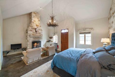 183 Teton Lane Fredericksburg TX 78624