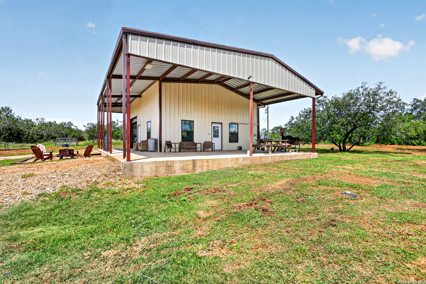 622 County Road 460 Stockdale TX 78160