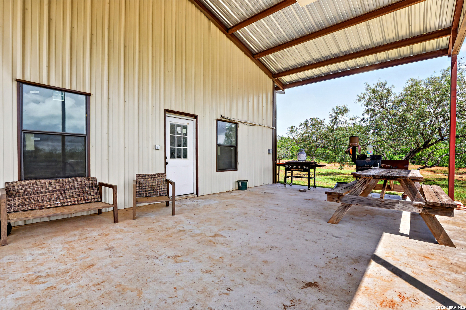 622 County Road 460 Stockdale TX 78160