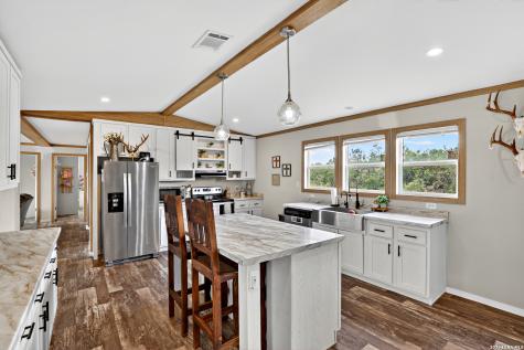 622 County Road 460 Stockdale TX 78160