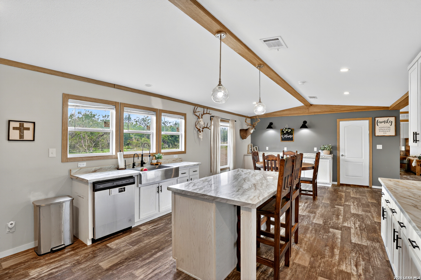 622 County Road 460 Stockdale TX 78160