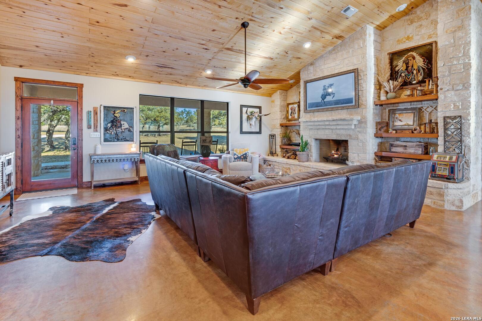 13697 Wpa Road London TX 76854