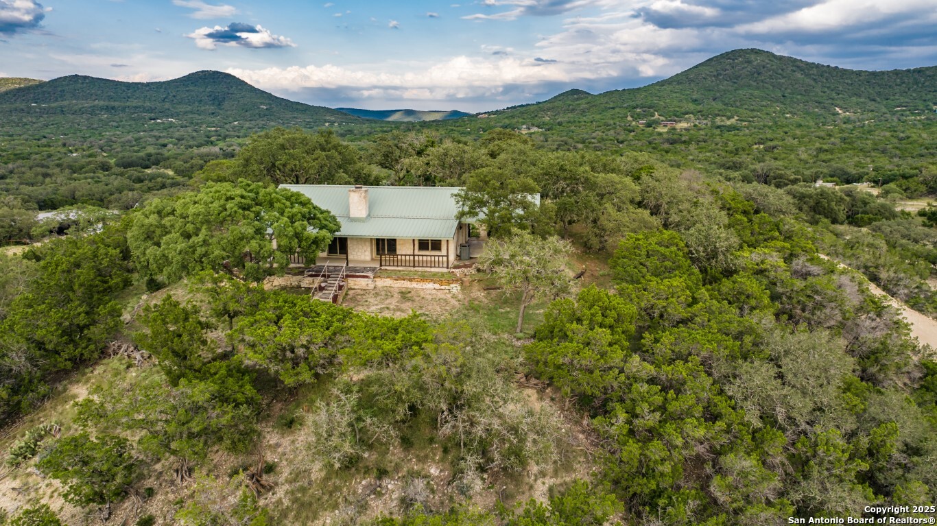 599 Mountain View Road Utopia TX 78884