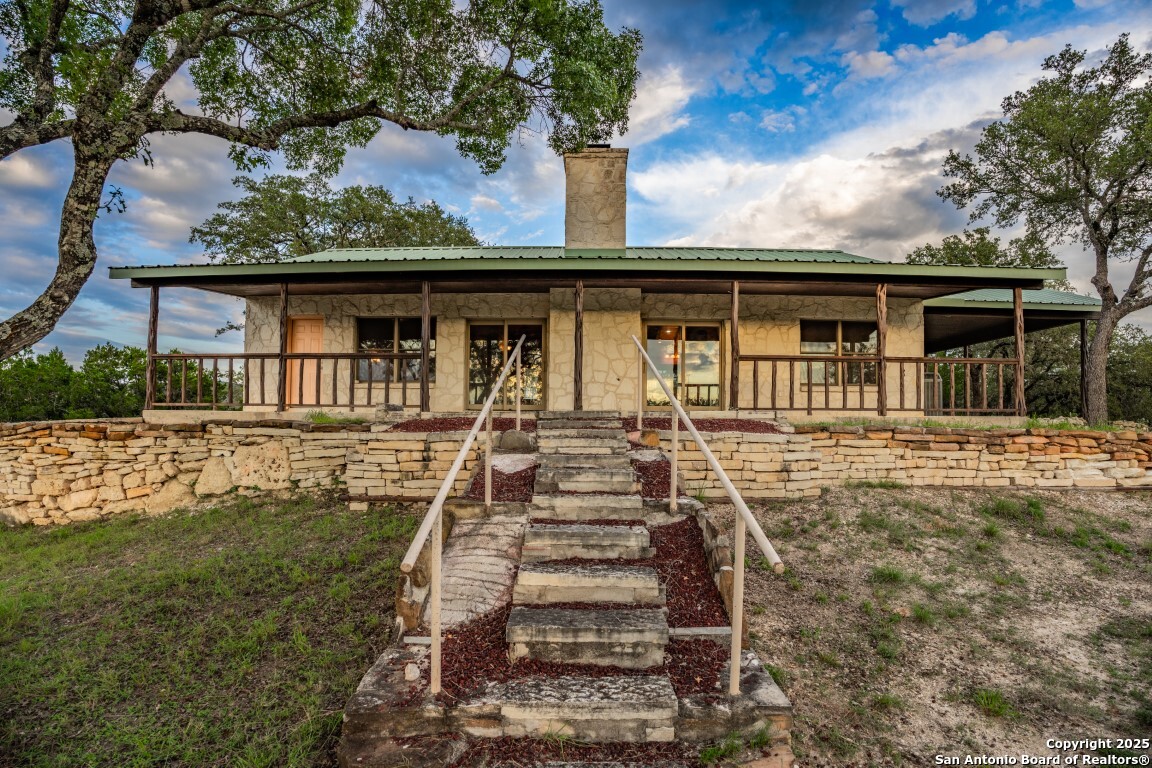 599 Mountain View Road Utopia TX 78884