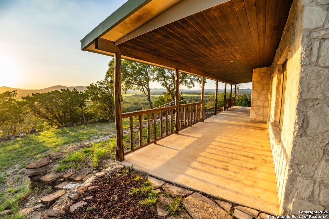 599 Mountain View Road Utopia TX 78884