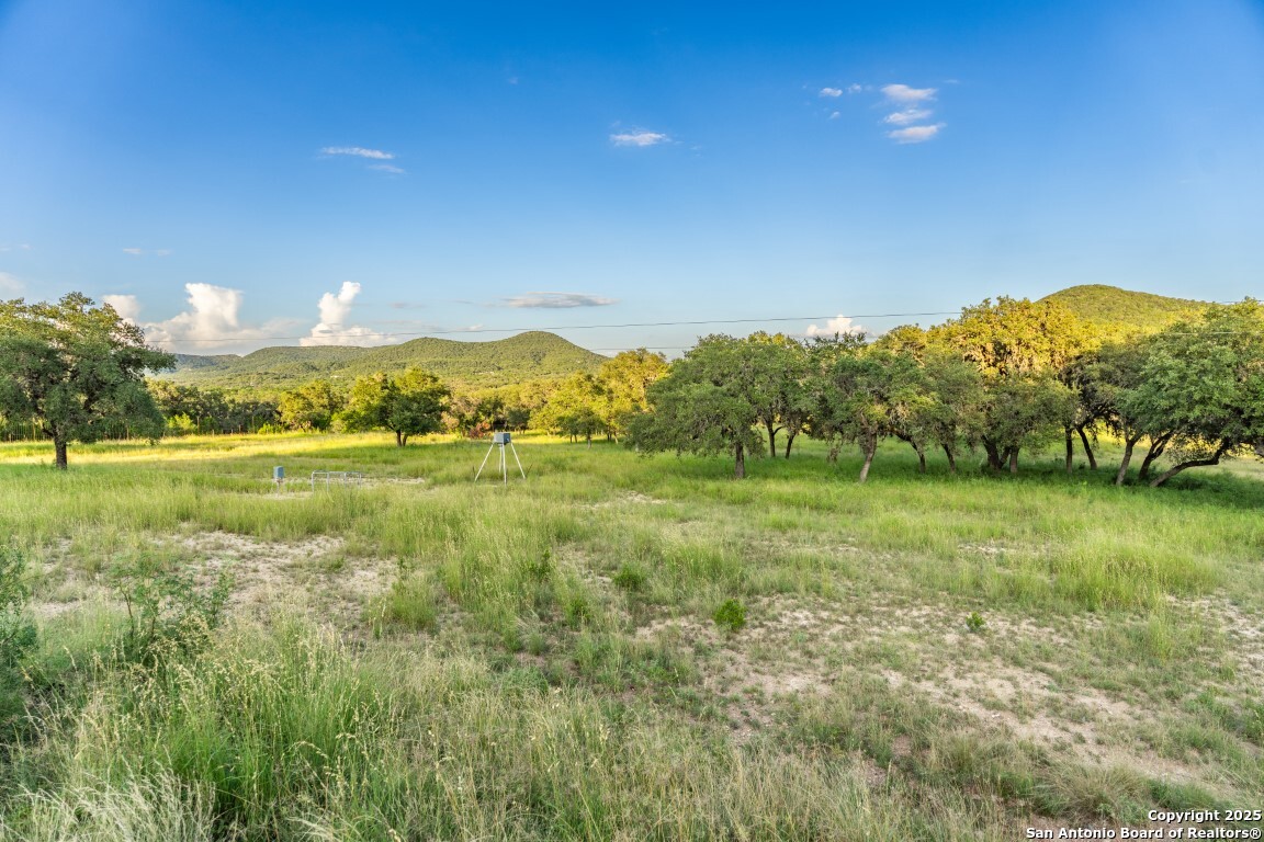 599 Mountain View Road Utopia TX 78884