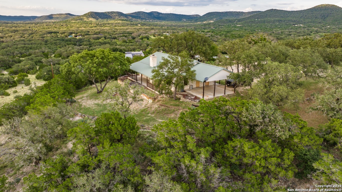 599 Mountain View Road Utopia TX 78884