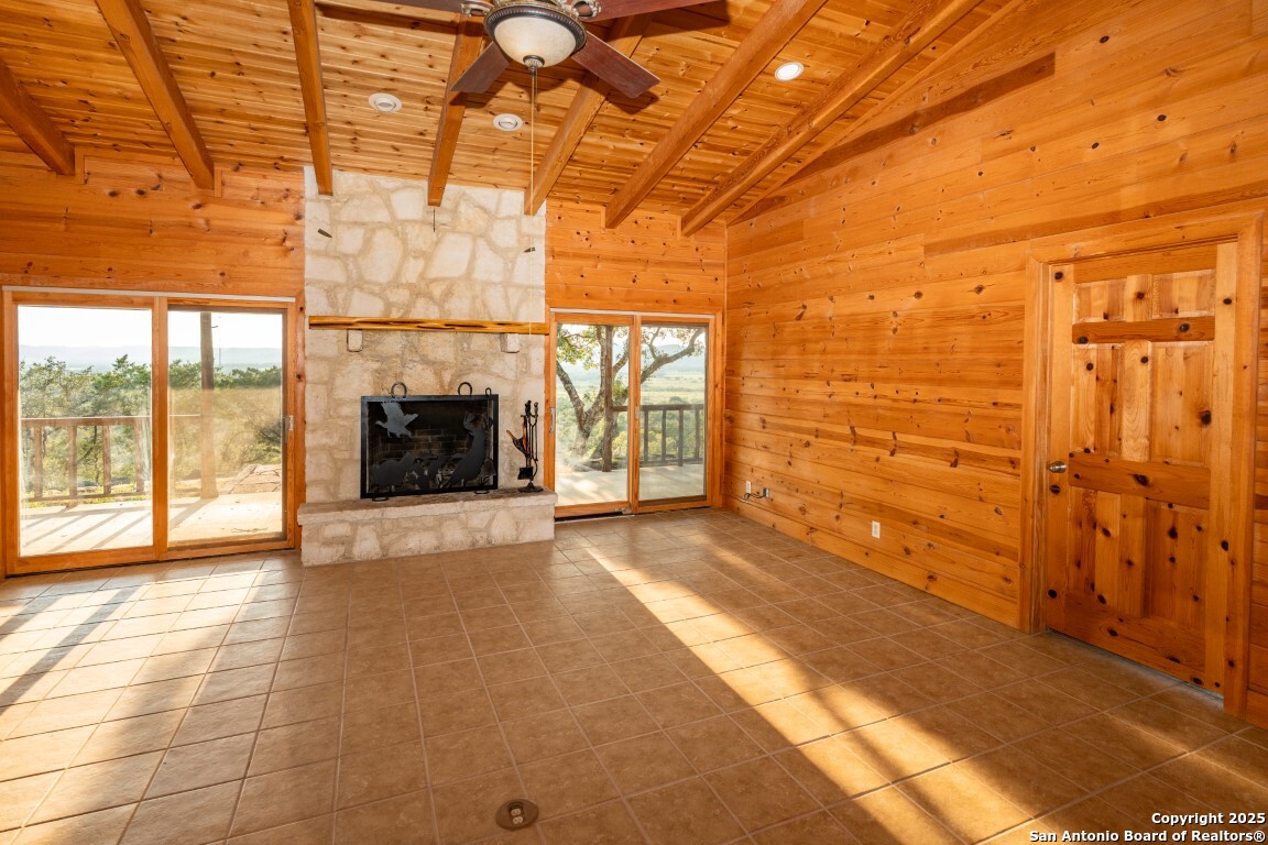 599 Mountain View Road Utopia TX 78884