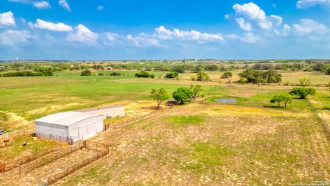 2998 Cr 302 Floresville TX 78114