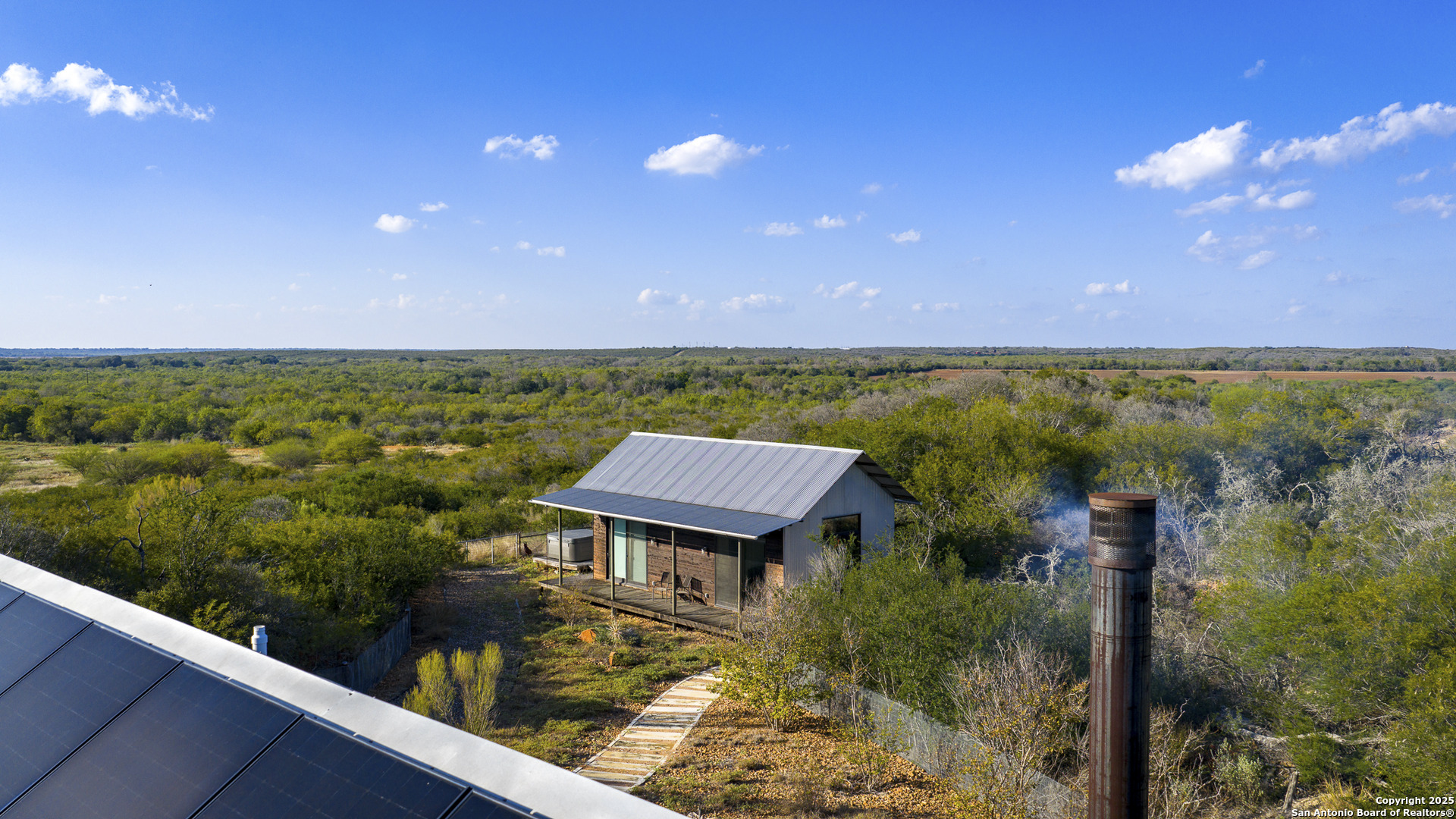514 County Road 669 Devine TX 78016