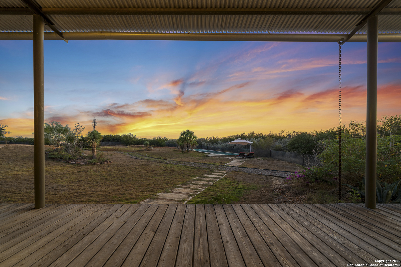 514 County Road 669 Devine TX 78016