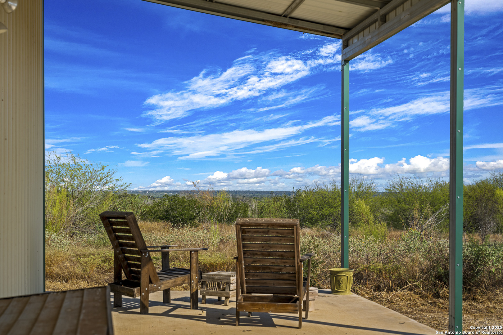 514 County Road 669 Devine TX 78016