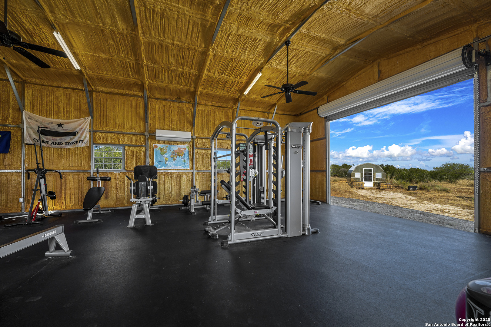514 County Road 669 Devine TX 78016
