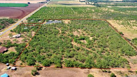 1066 Ranch Road Highway 187 Sabinal TX 78881