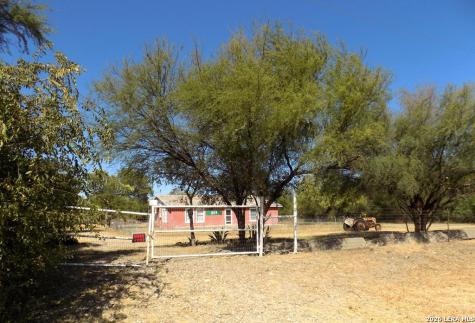 849 Lowe Road Quemado TX 78877