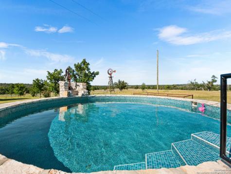 4369 Reeh Weinheimer Fredericksburg TX 78624