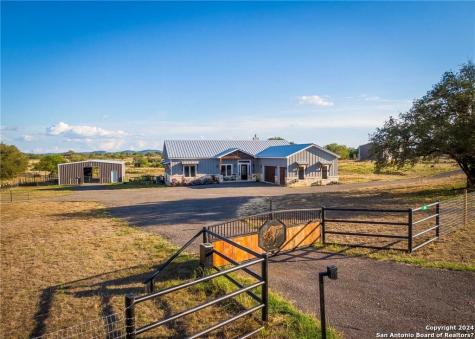 345 Laguna Bandera TX 78003