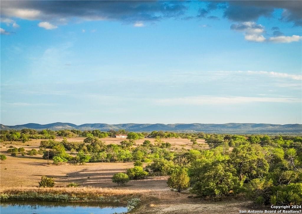 345 Laguna Bandera TX 78003