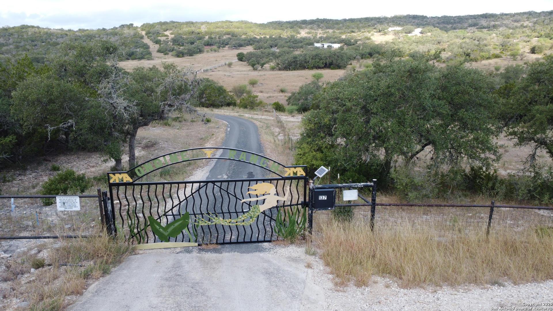 137 Private Road 3501 Mico TX 78056