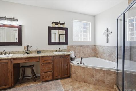 279 Cr 302 George West TX 78022