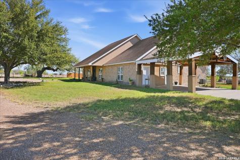279 Cr 302 George West TX 78022