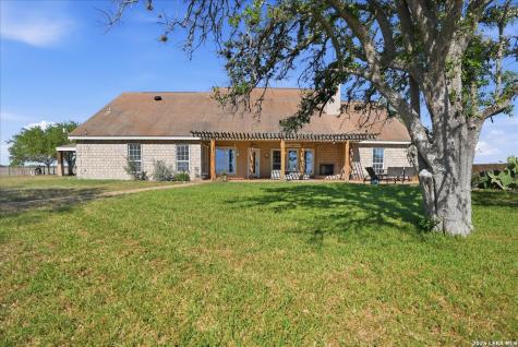 279 Cr 302 George West TX 78022