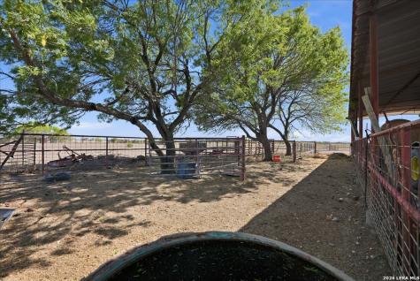 279 Cr 302 George West TX 78022