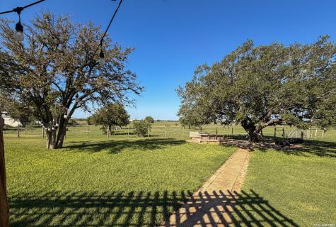 279 Cr 302 George West TX 78022