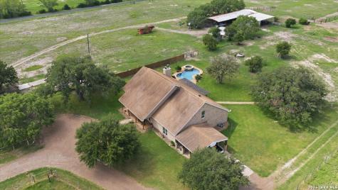279 Cr 302 George West TX 78022