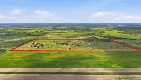 279 Cr 302 George West TX 78022