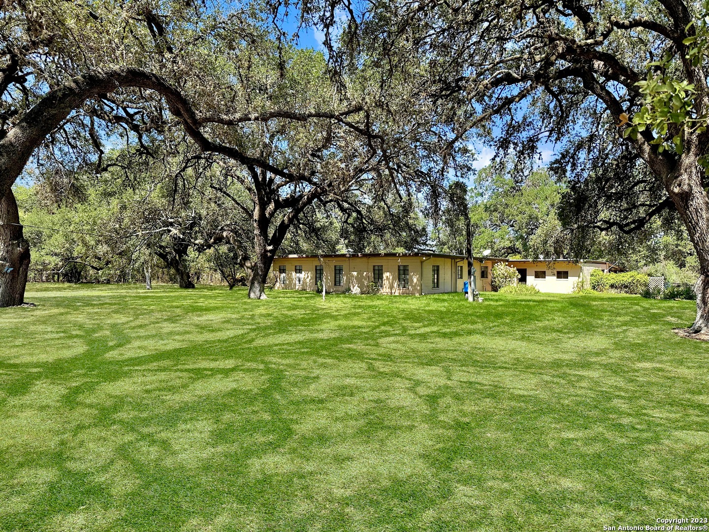 13411 Sherwood Road Atascosa TX 78002