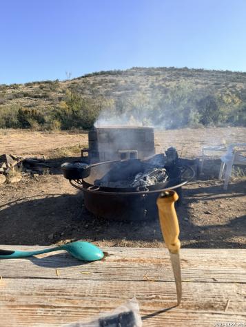 21 N High Lonesome Ranch Comstock TX 78837