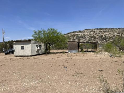 21 N High Lonesome Ranch Comstock TX 78837