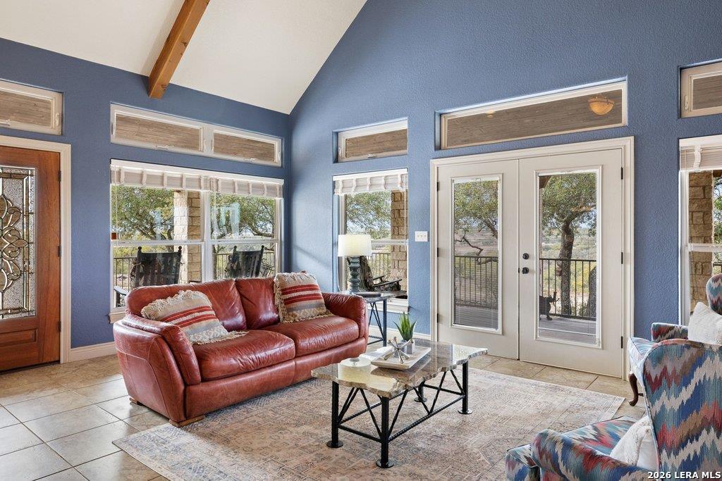 232 Crooked Oak Round Mountain TX 78663