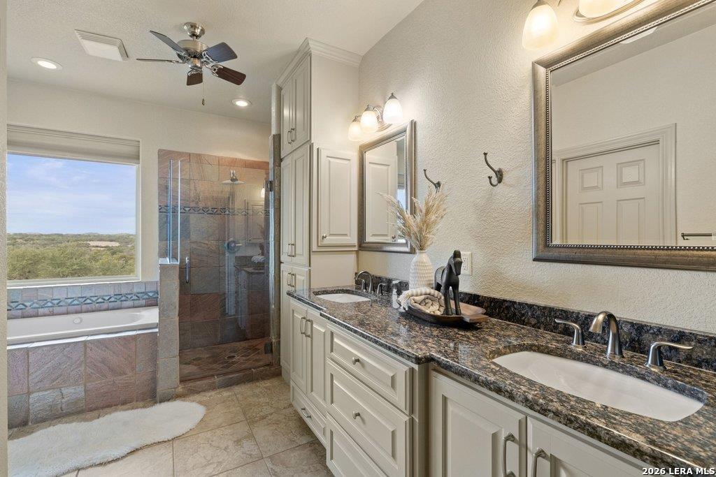 232 Crooked Oak Round Mountain TX 78663