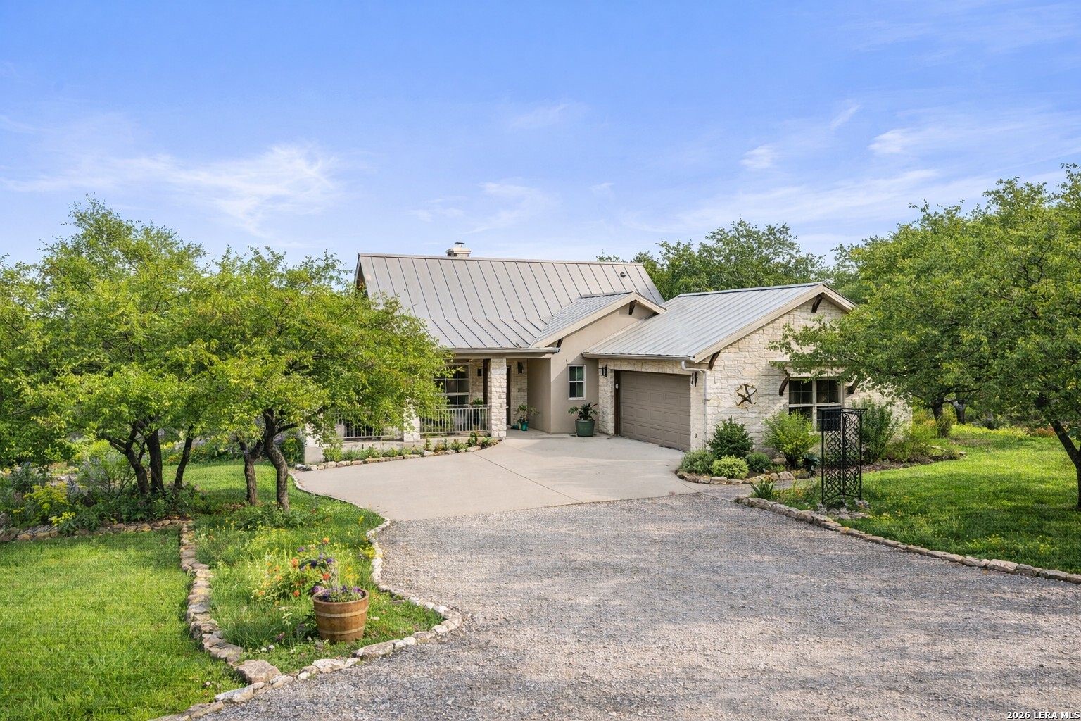 232 Crooked Oak Round Mountain TX 78663