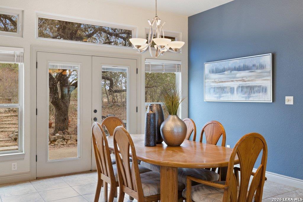 232 Crooked Oak Round Mountain TX 78663