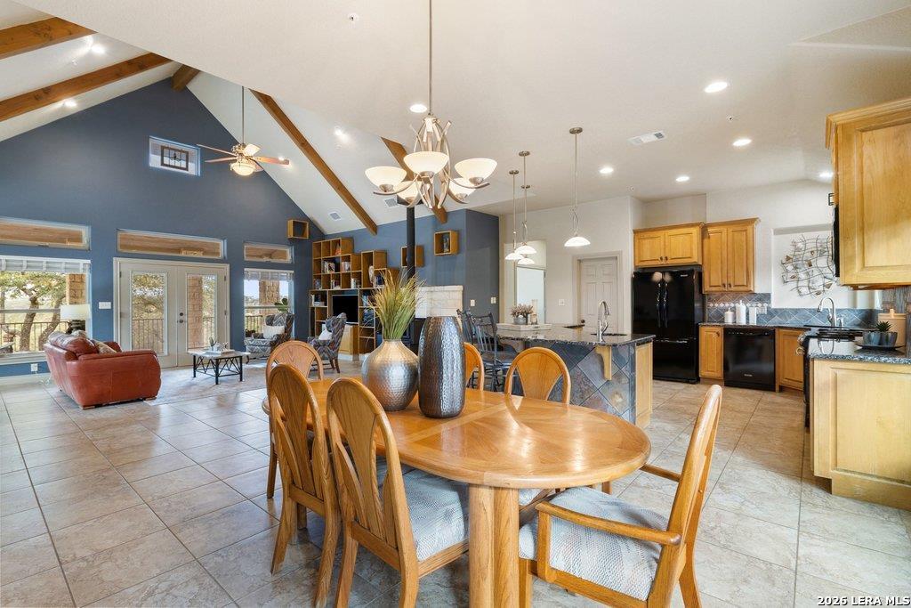 232 Crooked Oak Round Mountain TX 78663