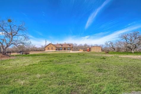 6197 Pfeil Road Schertz TX 78154