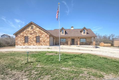 6197 Pfeil Road Schertz TX 78154