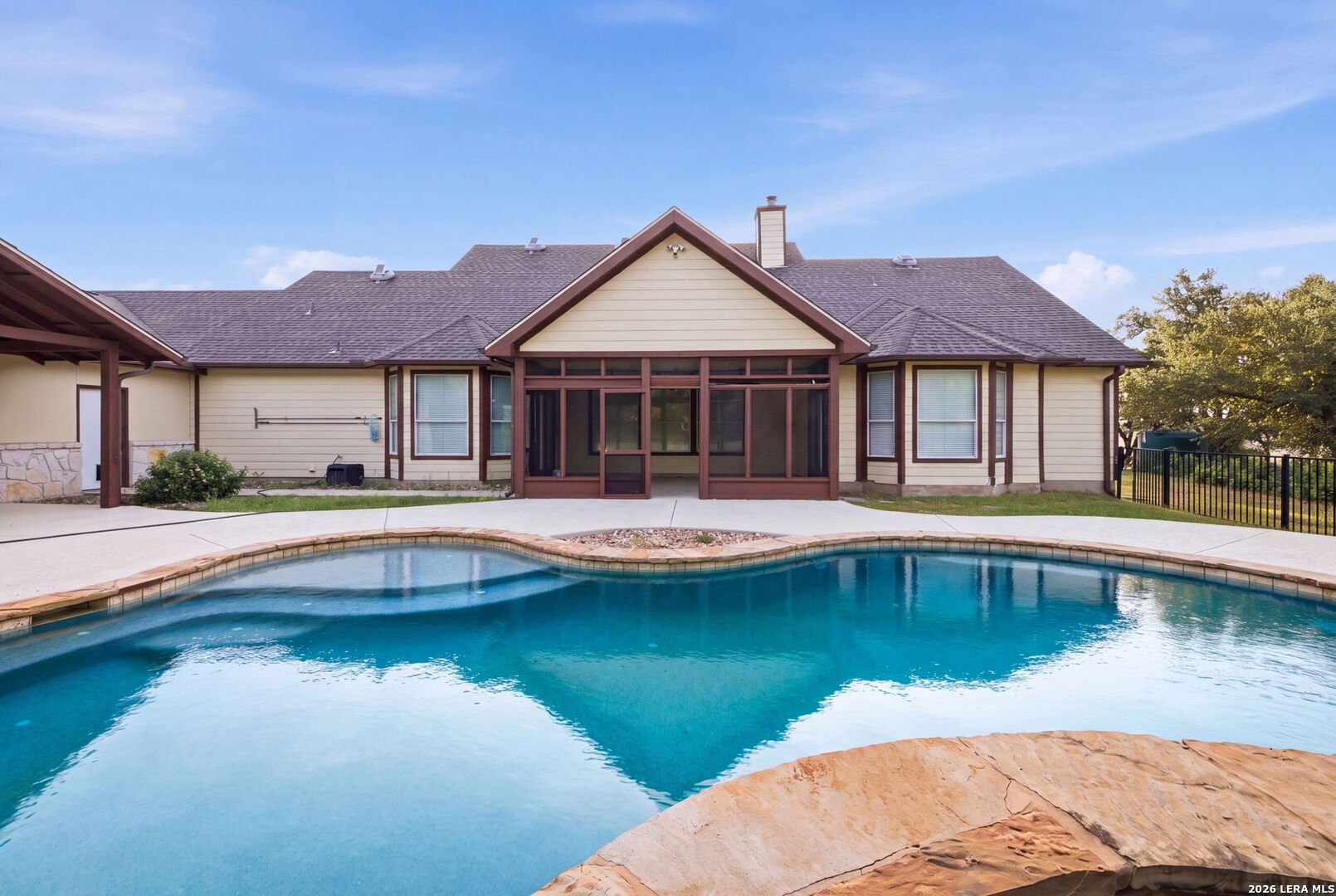 271 Rollin N Ranch Road Blanco TX 78606