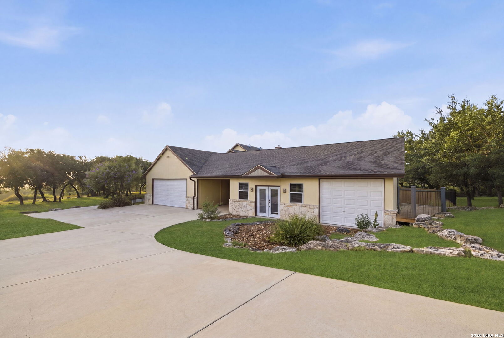 271 Rollin N Ranch Road Blanco TX 78606