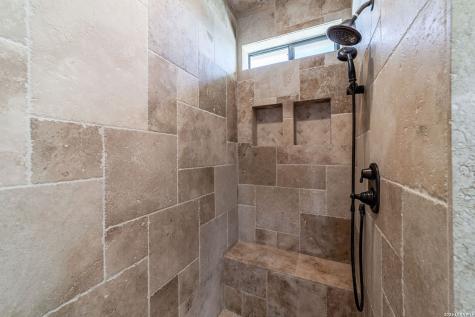548 Franklin Lane Yancey TX 78886