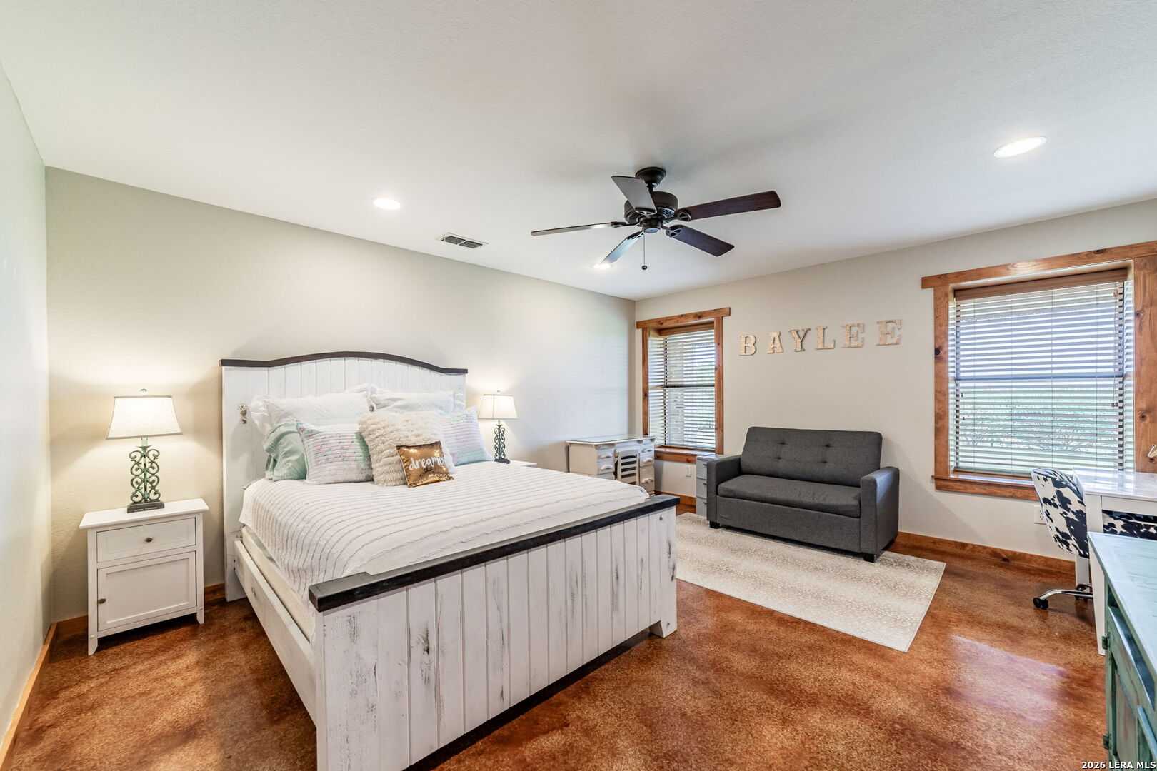 548 Franklin Lane Yancey TX 78886