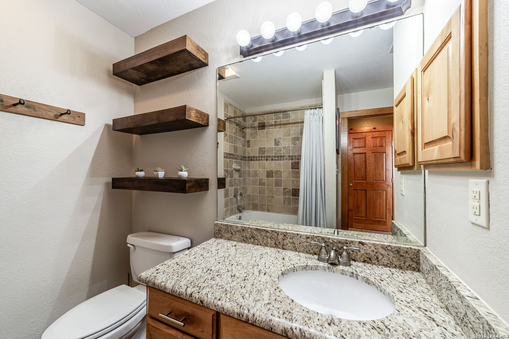 548 Franklin Lane Yancey TX 78886