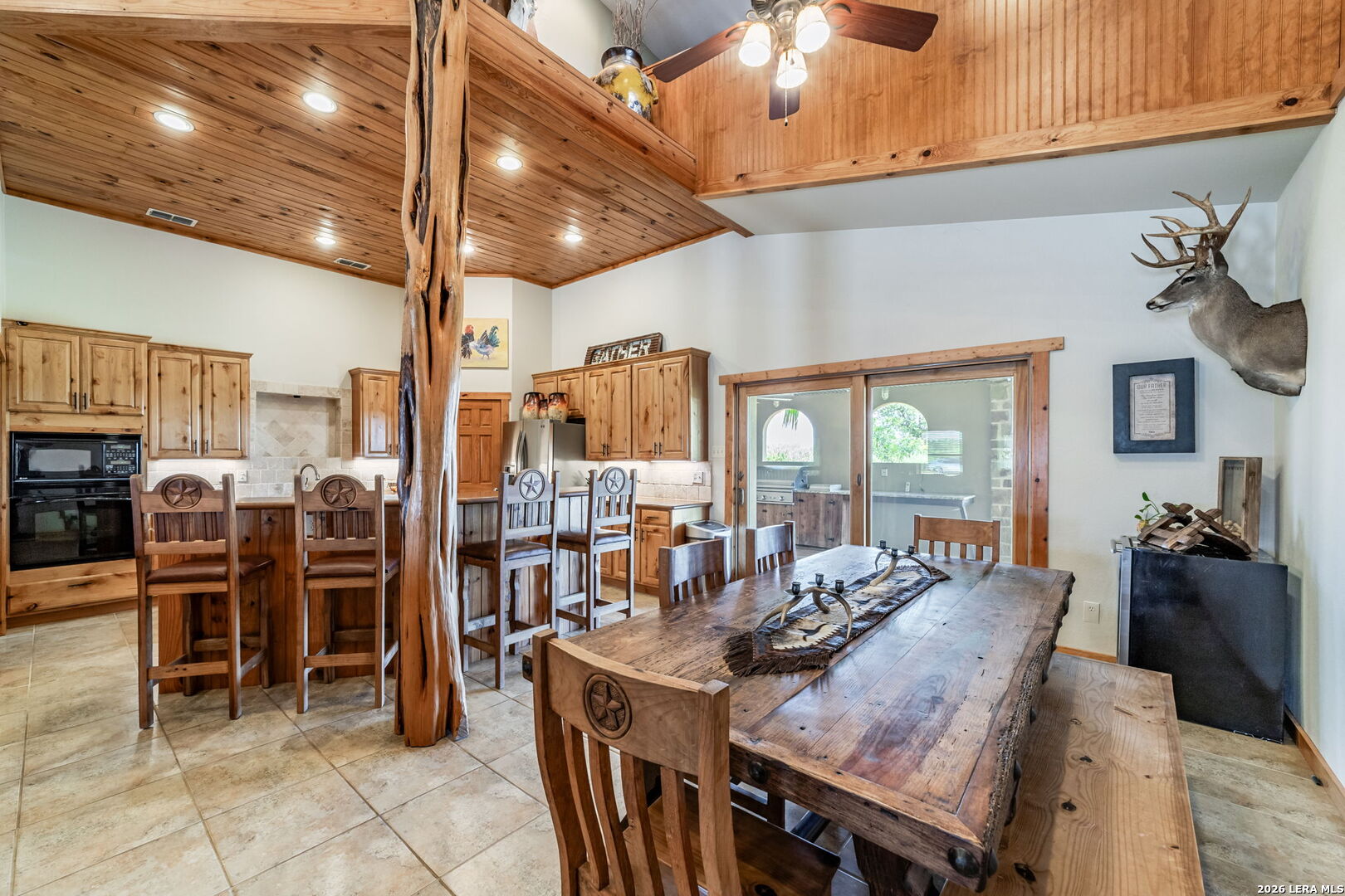 548 Franklin Lane Yancey TX 78886