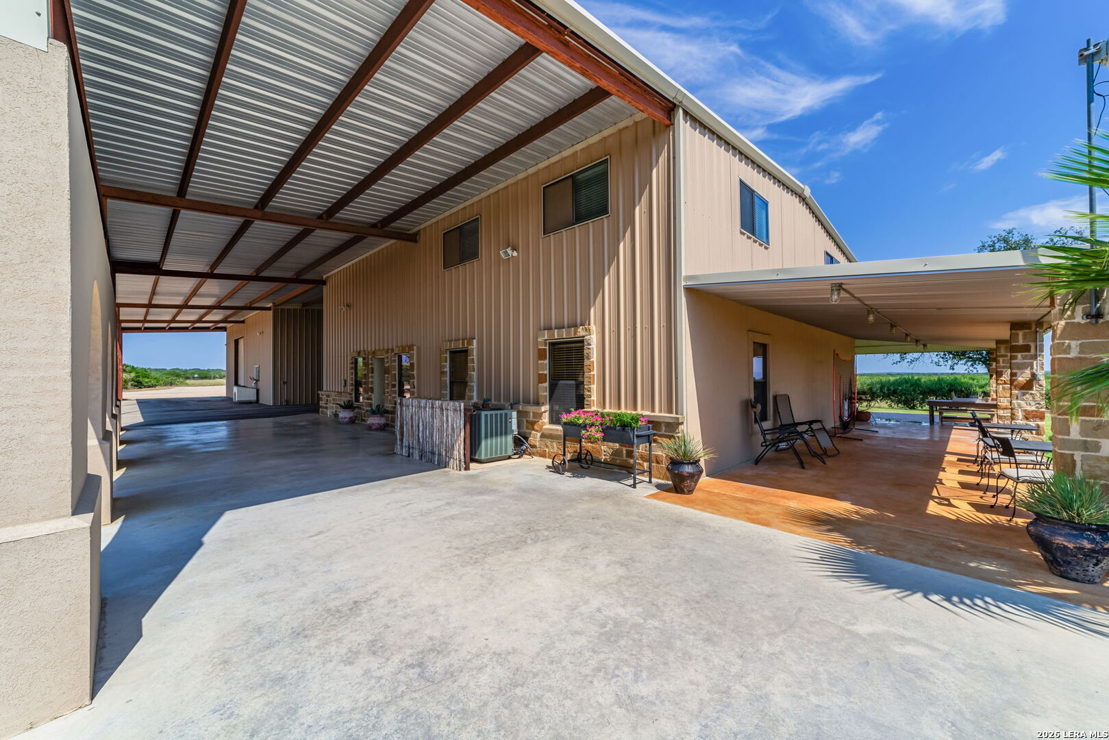 548 Franklin Lane Yancey TX 78886
