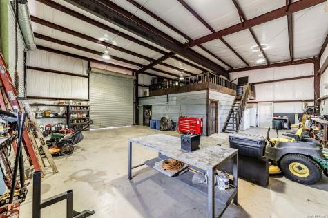 548 Franklin Lane Yancey TX 78886